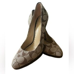 COACH CAYA Signature C, Women’s High Heels, Size 6.5 B